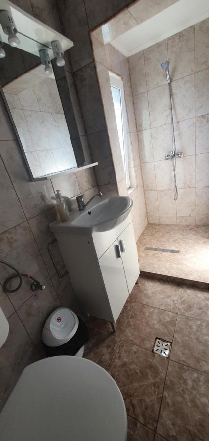Hotel Casa Silvia Căpăţîneni-Ungureni Exterior foto